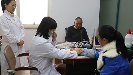 關愛職工健康 西迪開展中醫(yī)診療活動 關愛職工健康 西迪開展中醫(yī)診療活動